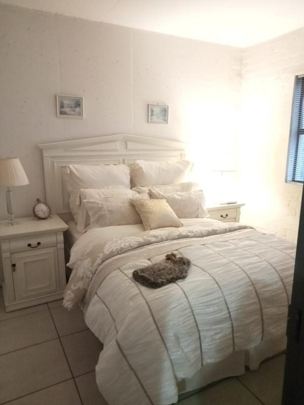 To Let 2 Bedroom Property for Rent in Brooklyn Western Cape